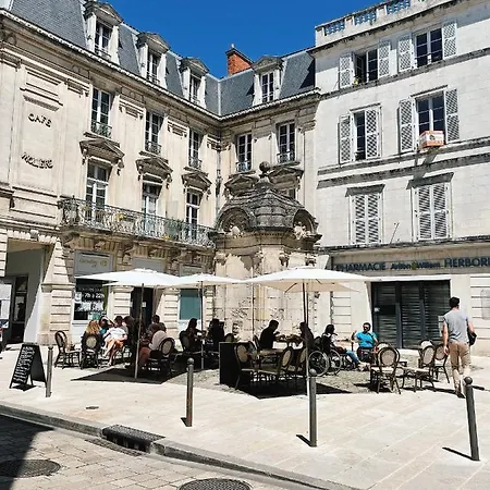 Le Patio De La Rochelle
